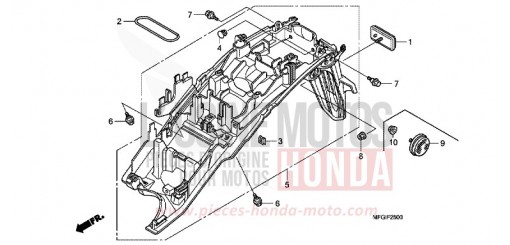 REAR FENDER (1) CB600FAA de 2010